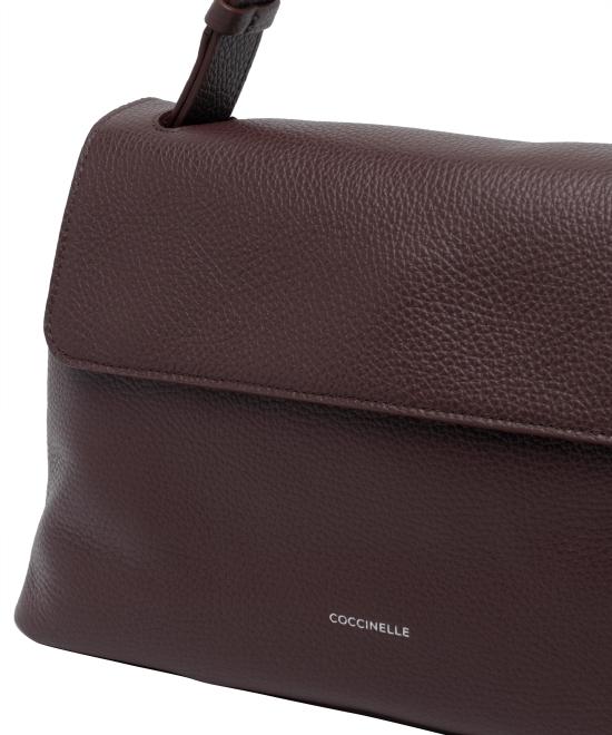 26FW 코치넬리 숄더백 E1 VGF 12 01 01R49 BROWN - COCCINELLE