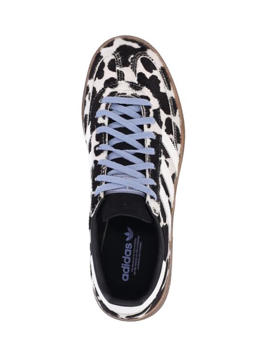 26FW 아디다스 스니커즈 KI2183 CBLACK OWHITE CHABLU - ADIDAS