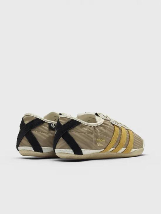 26SS 아디다스 스니커즈 KJ4401 White - ADIDAS