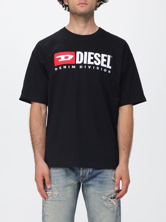 26FW 디젤 T-박스트-Div 로고 패치 티셔츠 A149430GRAI 9XX Black