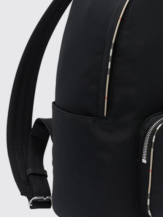 26FW 버버리 백팩 8127575 Black - BURBERRY