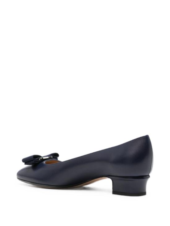 26FW 살바토레 페라가모 힐/펌프스 01L056 794853006 NAVY - SALVATORE FERRAGAMO
