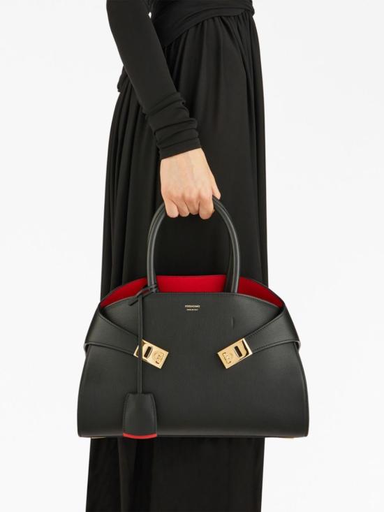26FW 살바토레 페라가모 토트백 215608 767814008 BLACK - SALVATORE FERRAGAMO