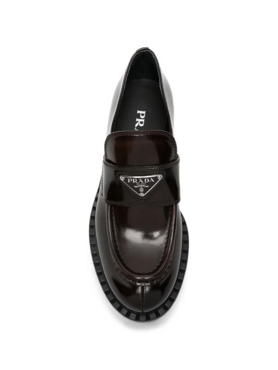 26FW 프라다 초콜릿 브러쉬드 레더 로퍼 1D246M X6OF0038 BROWN - PRADA