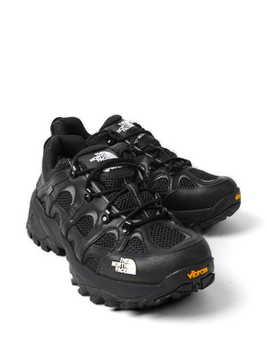 26FW 노스페이스 스니커즈 NF0A8ADUKY41 BLKWHT NERO - NORTH FACE