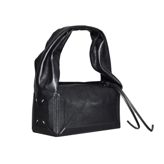 26FW 마르지엘라 이스트 웨스트 박스 백 이스트 웨스트 박스 백 SB1WD0064P8982 T8013 - MAISON MARGIELA