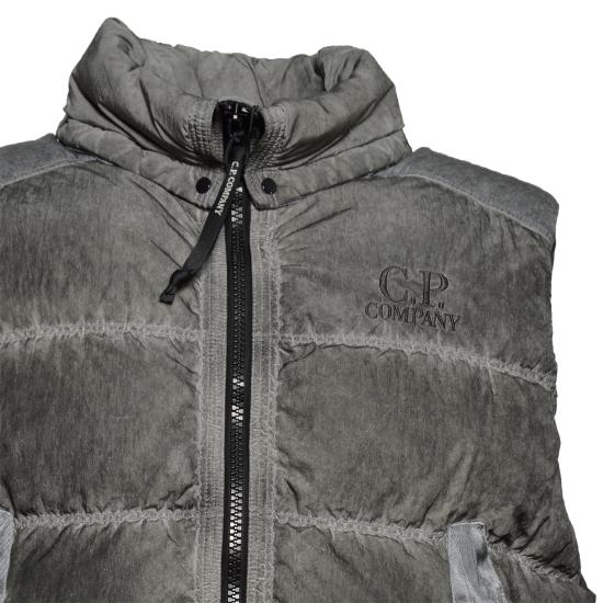 26FW 씨피 컴퍼니 패딩 조끼 21CMVE114A006369S R90 GRIGIO SCURO - C.P. COMPANY