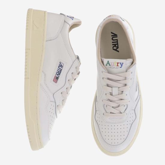 26FW 오트리 메달리스트 로우 레더 스니커즈 AULWBG01 WHITE - AUTRY