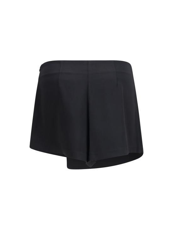 26SS 지씨디에스 숏팬츠 C1WBQM240G046 BLACK