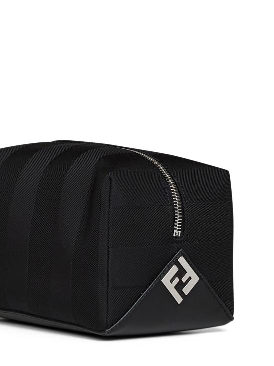 26FW 펜디 남성지갑 7N0170B110F0GXN BLACK - FENDI