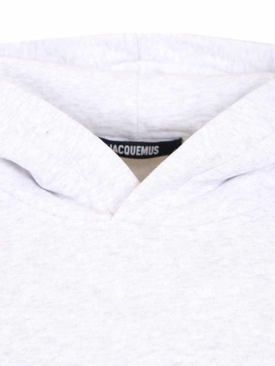 26FW 자크뮈스 탑 25EHOM00247AJ00126950 Grey - JACQUEMUS