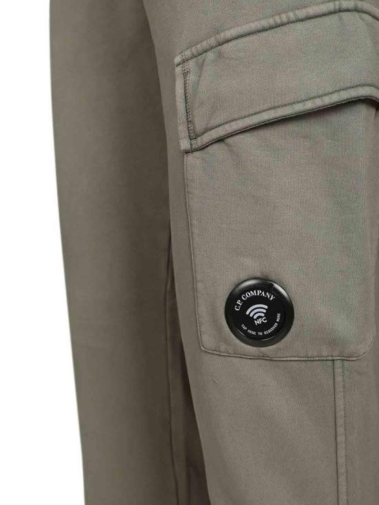 26FW 씨피 컴퍼니 트레이닝/조거 팬츠 21CMSP720A006372R950 GREY - C.P. COMPANY