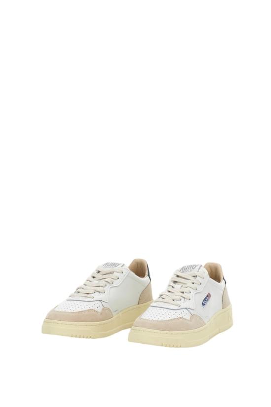 26FW 오트리 메달리스트 로우 스니커즈 AULMLS28 White - AUTRY