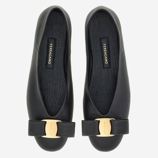 26SS 살바토레 페라가모 플랫 슈즈 01K221 BLACK - SALVATORE FERRAGAMO