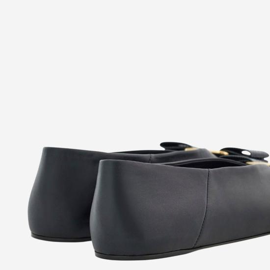 26SS 살바토레 페라가모 플랫 슈즈 01K221 BLACK - SALVATORE FERRAGAMO