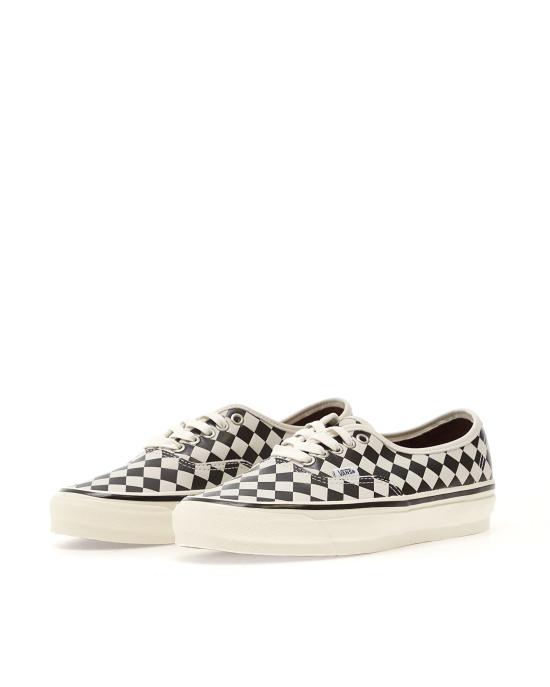 26SS 반스 어센틱 44 VN000D9NBA21 BLACK - VANS
