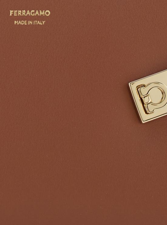 살바토레 페라가모 가방 페라가모 허그 이스트 웨스트 숄더백 브라운 - SALVATORE FERRAGAMO