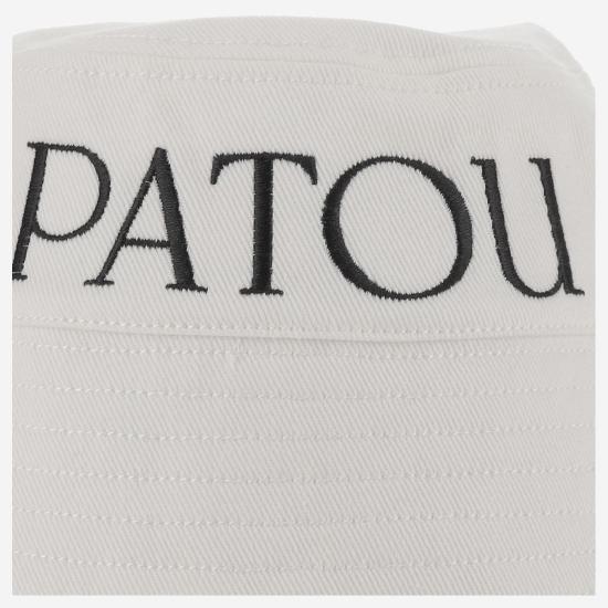  파투 모자 로고 코튼 버킷햇 화이트/블랙 - PATOU