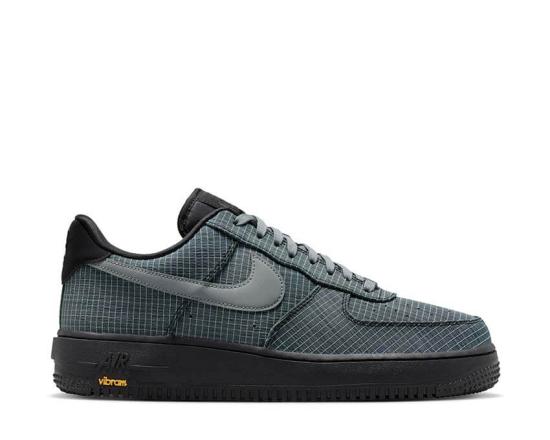  나이키 스니커즈 IH1943 002 DOM