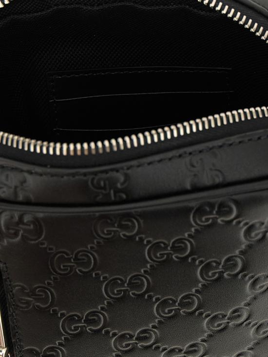 26FW 구찌 GG 엠블럼 스몰 크로스바디백 850238AAFOM1053 Black - GUCCI