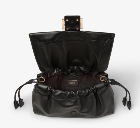 26FW 펜디 바게트 소프트 미디엄 백 8BR856 B1ZKF0QA1 NERO - FENDI