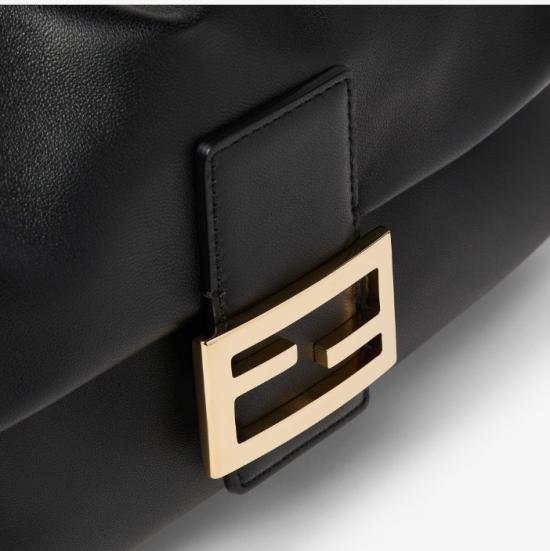 26FW 펜디 바게트 소프트 미디엄 백 8BR856 B1ZKF0QA1 NERO - FENDI