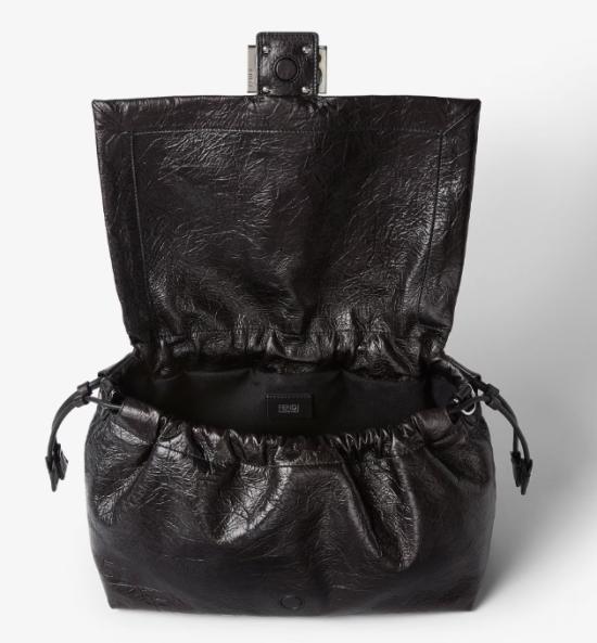 26FW 펜디 바게트 소프트 대형 가죽 숄더백 8BR857 B14MF0QA1 NERO - FENDI