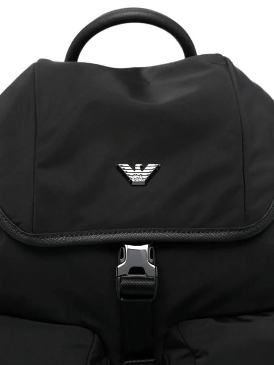 26FW 엠포리오 아르마니 로고 플랩 버클 백팩 EM004503AF28784UC001 BLACK - EMPORIO ARMANI