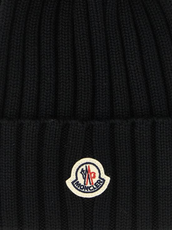 26FW 몽클레어 비니 폼폰 울 비니  블랙 - MONCLER