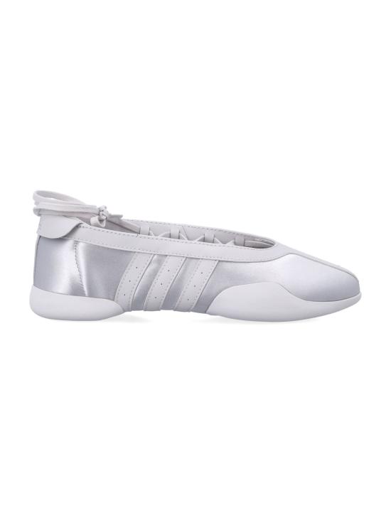 26FW 아디다스 플랫 슈즈 KJ8370 SILVMT SILVER