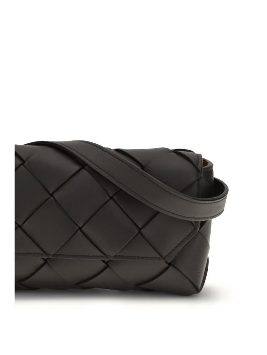  보테가베네타 가방 보테가 베네타 가죽 인트레치아토 패니 팩 에스프레소/실버 - BOTTEGA VENETA