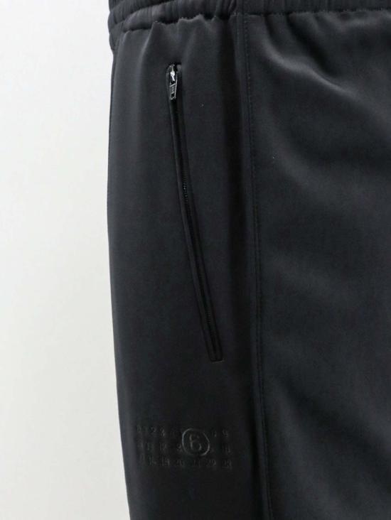  MM6 메종마르지엘라 스트레이트 팬츠 Mm6 메종 마르지엘라 퀼팅 조깅 팬츠 블랙 - MM6 MAISON MARGIELA