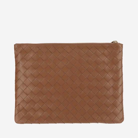  보테가베네타 가방 보테가 베네타 미디엄 플랫 인트레치아토 파우치 브라운 - BOTTEGA VENETA