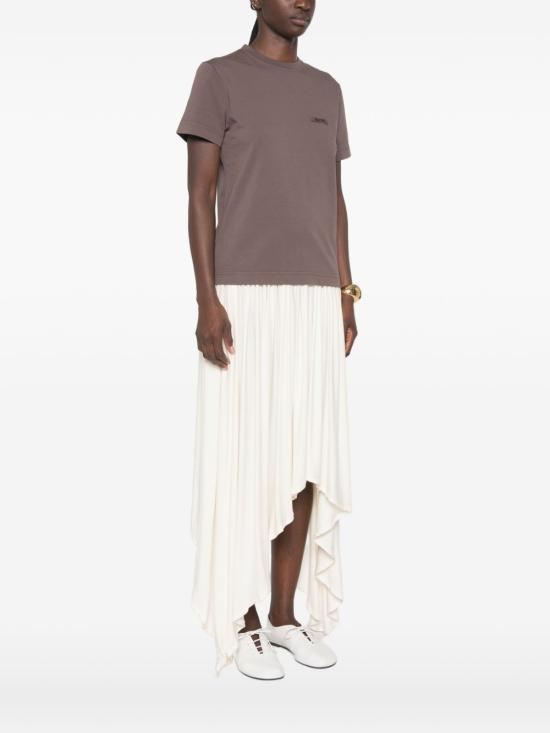 26FW 자크뮈스 그로그랭 로고 솟슬리브 티셔츠 TSW00550AJ00029 850 MARRONE - JACQUEMUS