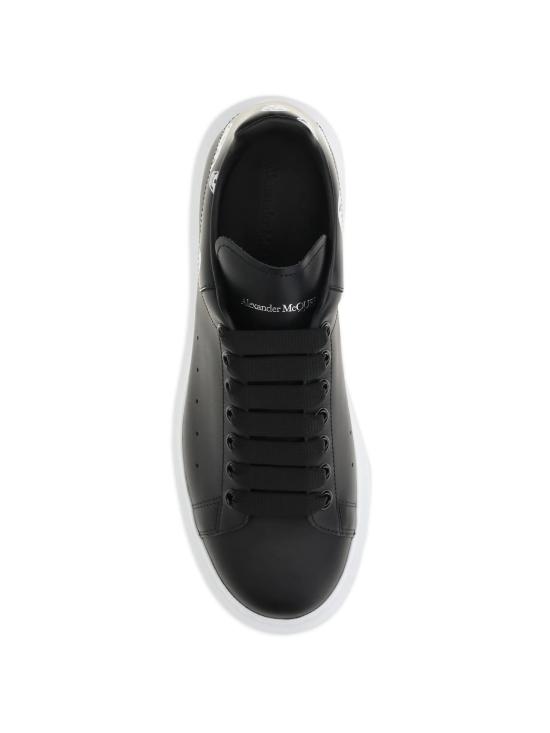 26FW 알렉산더 맥퀸 오버사이즈 드 스니커즈 553680 WIAKB1016 BLACK AND WHITE - ALEXANDER MCQUEEN