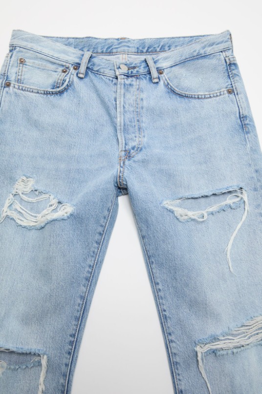 26FW 아크네 스튜디오 1996M 디스트레스드 데님 팬츠 B00511 228 Light Blue - ACNE STUDIOS