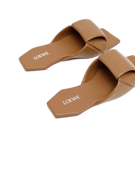 26FW 로에베 오리가미 램스킨 슬라이드 샌들 오리가미 램스킨 슬라이드 샌들 L815465XBD 9579 - LOEWE