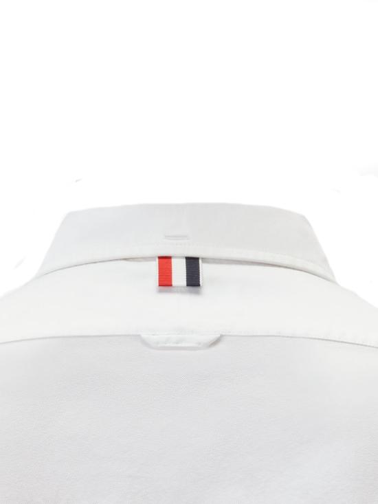 26FW 톰브라운 긴팔 셔츠 MWL272A F1211104 White navy - THOM BROWNE