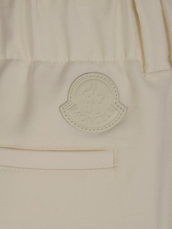 25FW 몽클레어 스트레이트 팬츠 932A00018 598XP050 White - MONCLER
