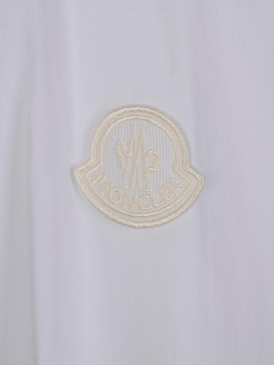 26SS 몽클레어 셔츠 932F00015 597LQ001 WHITE - MONCLER