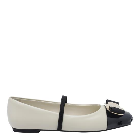 26FW 살바토레 페라가모 플랫 슈즈 777437 01J183MASCARPONE NERO WHITE