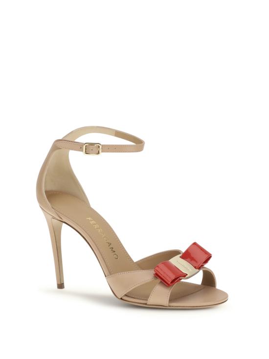  살바토레 페라가모 샌들 페라가모 바라 보우 카프 레더  아마르/실크 - SALVATORE FERRAGAMO