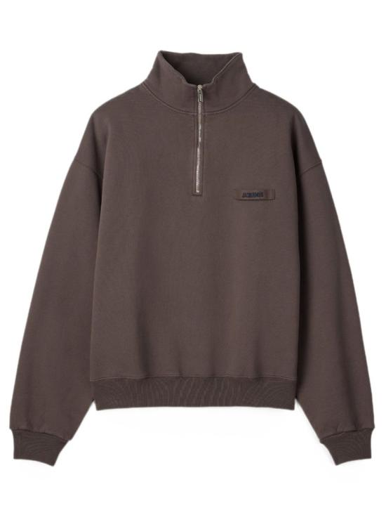 26FW 자크뮈스 하프 집업 스웨트 셔츠 SSM00313AJ0 0174850 BROWN - JACQUEMUS