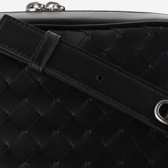  보테가베네타 가방 Bottega Veneta 인트레치아토 미디엄 카메라 백 블랙 - BOTTEGA VENETA