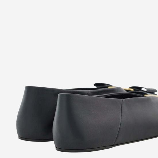  살바토레 페라가모 플랫 슈즈 페라가모 반나 가죽 발레리나 플랫 블랙 - SALVATORE FERRAGAMO