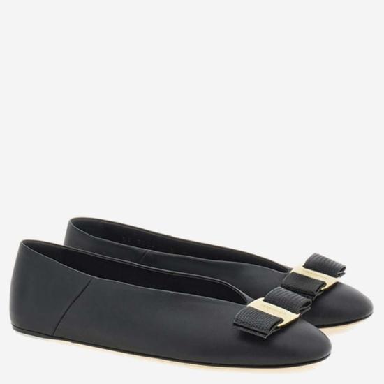  살바토레 페라가모 플랫 슈즈 페라가모 반나 가죽 발레리나 플랫 블랙 - SALVATORE FERRAGAMO