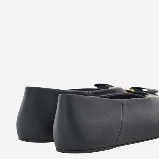  살바토레 페라가모 플랫 슈즈 페라가모 반나 가죽 발레리나 플랫 블랙 - SALVATORE FERRAGAMO