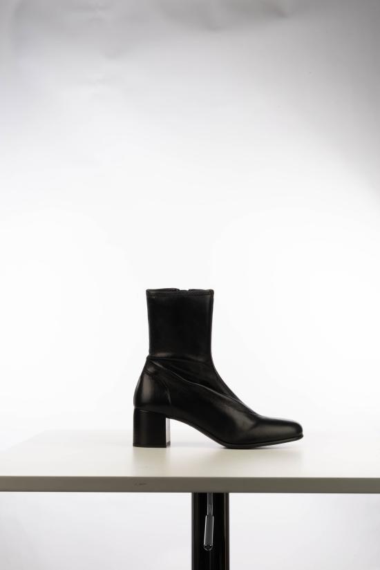 26FW 프라다 부츠 1U233OF055L68 F0002 Nero