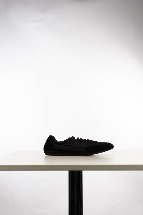26FW 프라다 엘라스틱 스니커즈 2EG479FG001D7C F0002 Nero