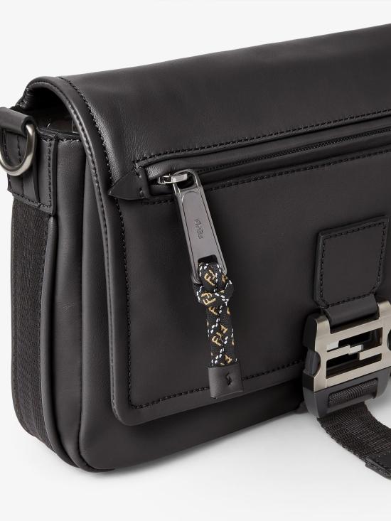 펜디 플럭스 메신저백 7VA685 AV8BF0SAJ BLACK - FENDI